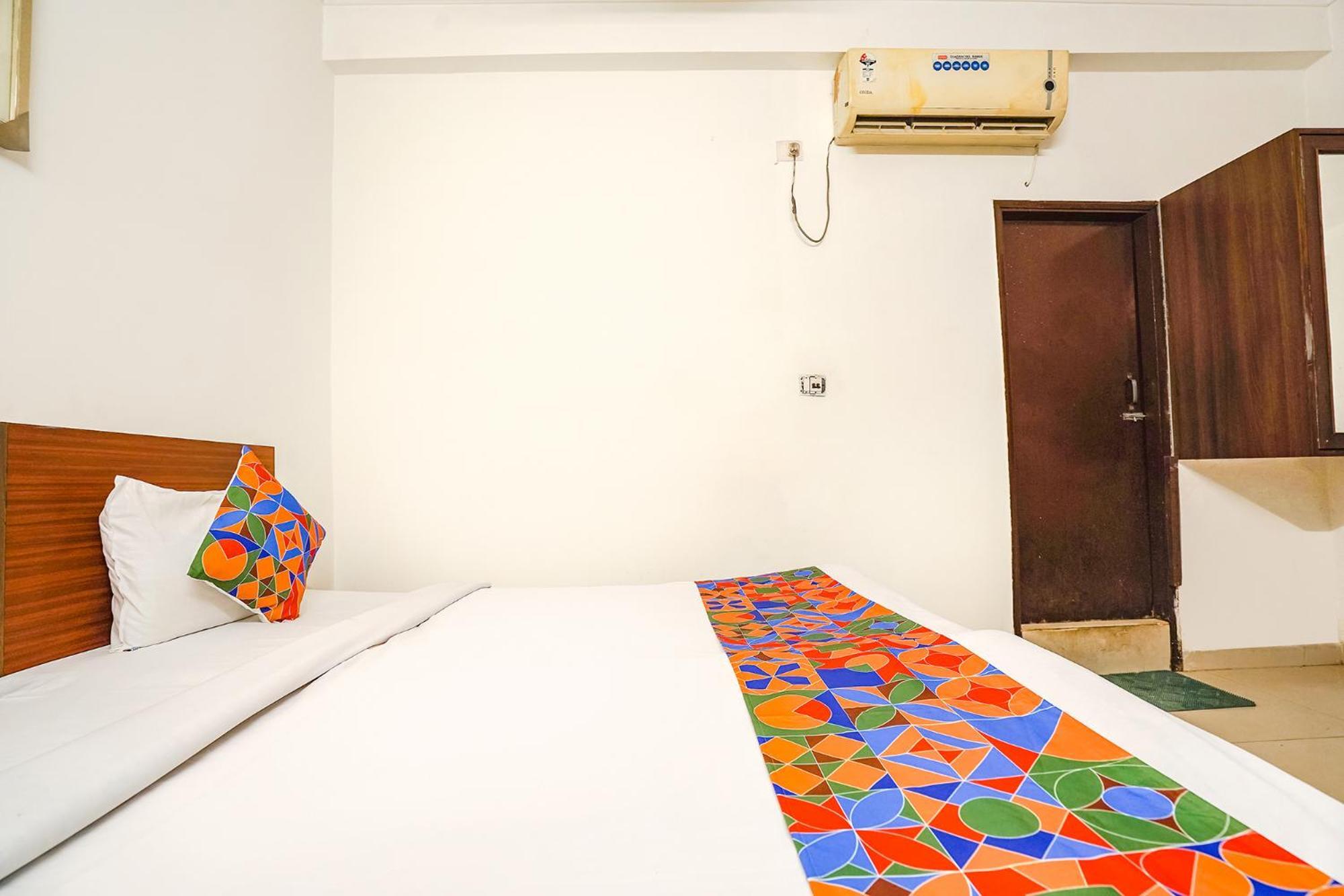 Fabhotel Sai Residency Агра Экстерьер фото